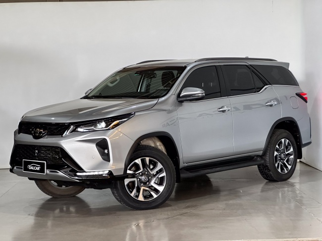 HILUX SW4 2.8 SRX  7L